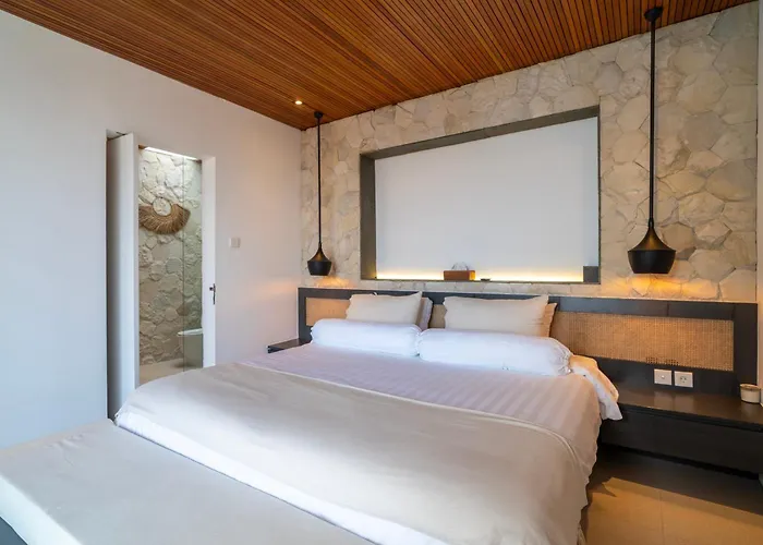 Villa Modern 3br Seminyak, Location *